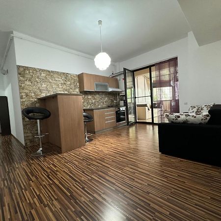 Rim1 Apartman Piteşti Kültér fotó