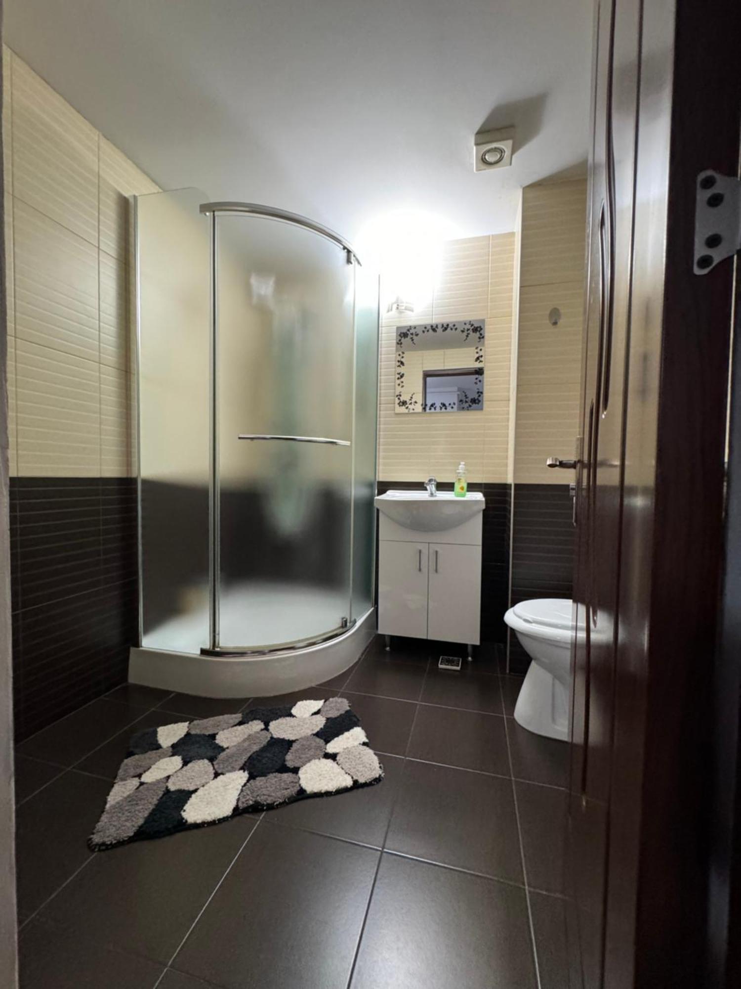 Rim1 Apartman Piteşti Kültér fotó